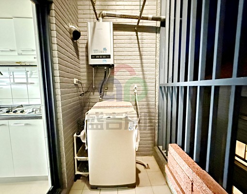 世貿愛瑪市，樓中樓漂亮全配三房+子母平車，禁菸禁寵 - Image 6