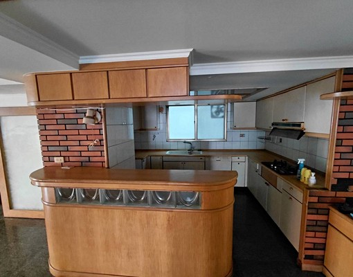 府連路公寓(含車位)近台南大學 - Image 1