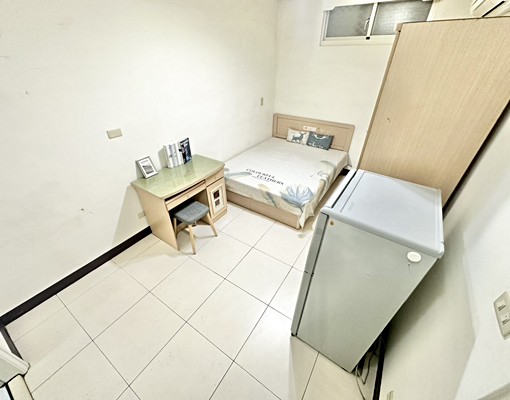 🧸小資族首選🧸雙層冰箱🧸室內機車位🧸近一中🧸 - Image 2