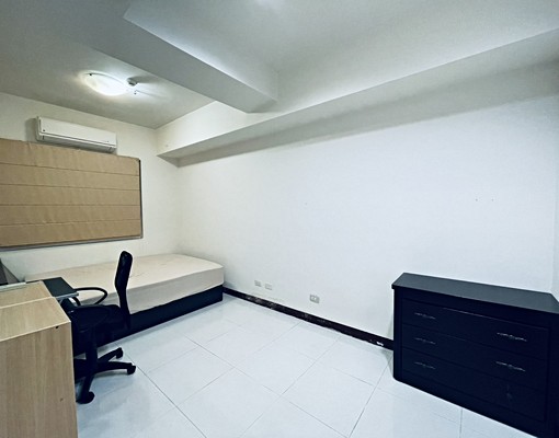 租~世紀之門2大房平車-含管理費 - Image 8