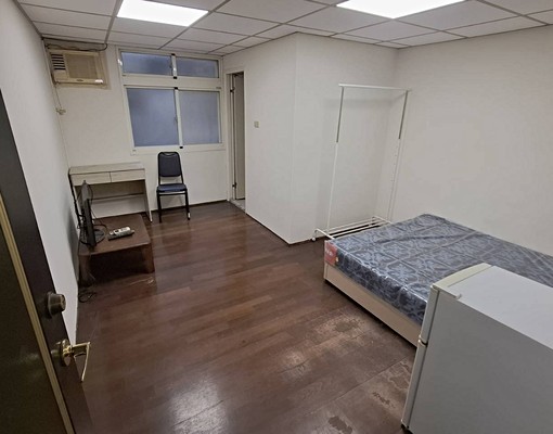 🏡板橋五權街套房🏡可租補可寵 - Image 2