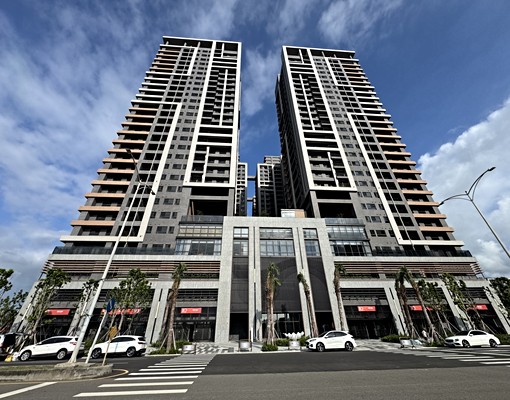 遠雄幸福成三房全配出租洽吳原誌 - Image 1