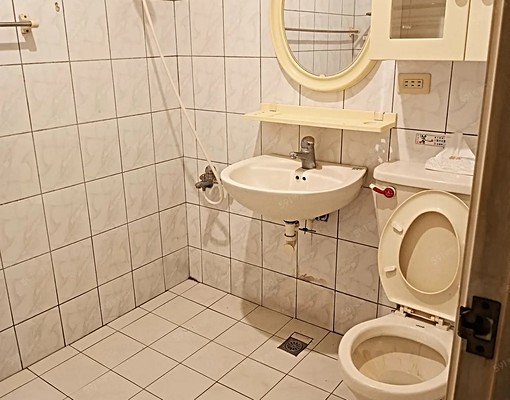 使用坪數大💎三房二衛✨低價親民🌺環境優美👍近亞東捷運 - Image 10