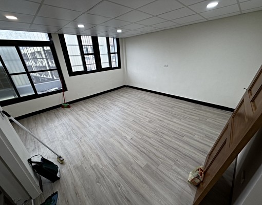 【近觀光夜市】三房一廳✨台水台電✨可申請雙租補✨全新變頻冷氣 - Image 2