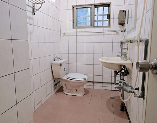 稀有整棟神明廳透天✨可租補入戶籍可辦公室文創零售業要談都來談 - Image 11