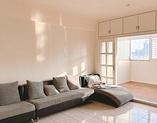 東區優質地段採光2+1房可寵可租補有車位 - Image 1