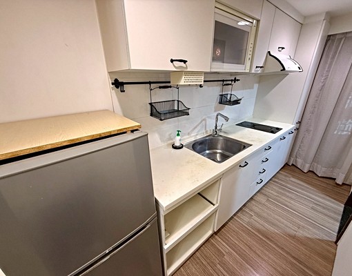 中山國小、租補報稅3.6電梯管理垃圾收包裹採光機能強 - Image 5