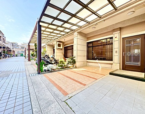 秒租💎向上新光田♥️絕美大四房透天別墅✅租補戶籍✅可停雙車 - Image 2