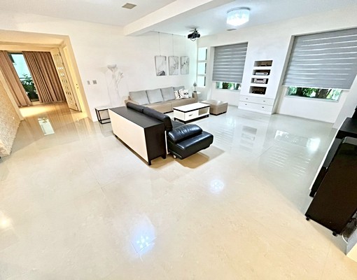 正七期三房大坪數豪宅歌劇院正對面雙平面車位 - Image 5