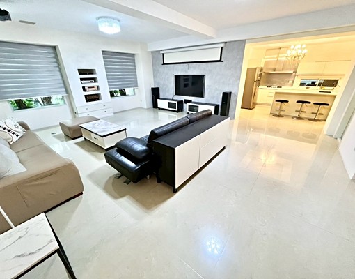 正七期三房大坪數豪宅歌劇院正對面雙平面車位 - Image 2