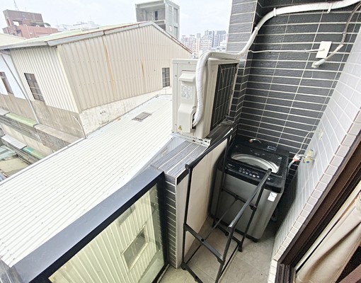 🏙北區佳泰樂薇電梯社區｜含管台水電｜可貓／附浴缸 - Image 4