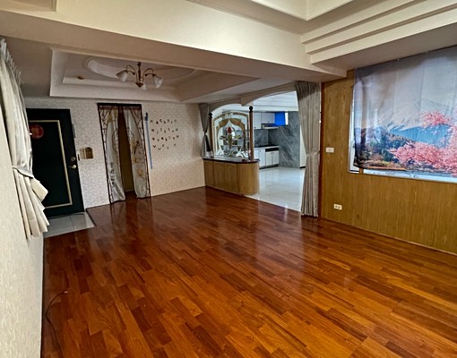 安安平國小旁四房兩廳兩衛平車可租補! - Image 5