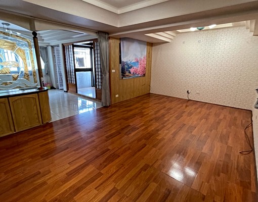 安安平國小旁四房兩廳兩衛平車可租補! - Image 4