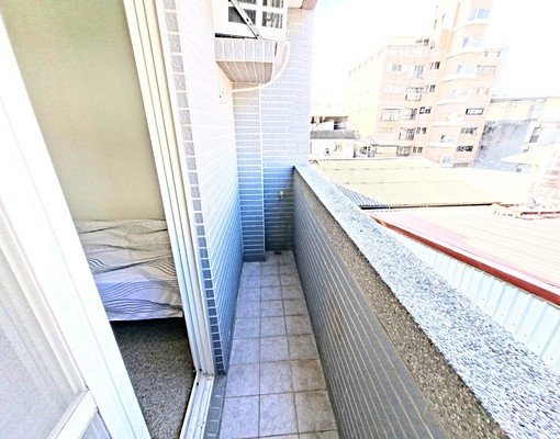 審計新村☆可租補☆電梯☆採光☆陽台曬衣☆衛浴開窗 - Image 11