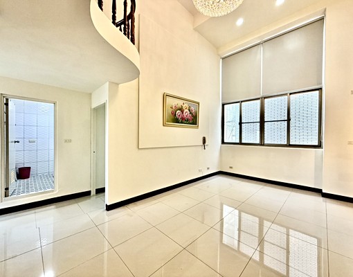 長安國小高樓採光3房✨樓中樓大坪數✨可戶籍租補✨瓦斯爐廚房 - Image 3