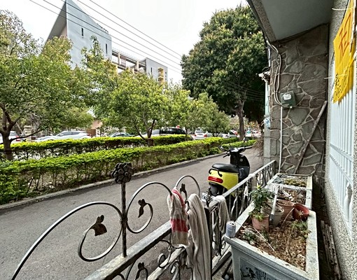 專任*民權路文青三樓透天。一樓空地增建使用近50坪 - Image 4