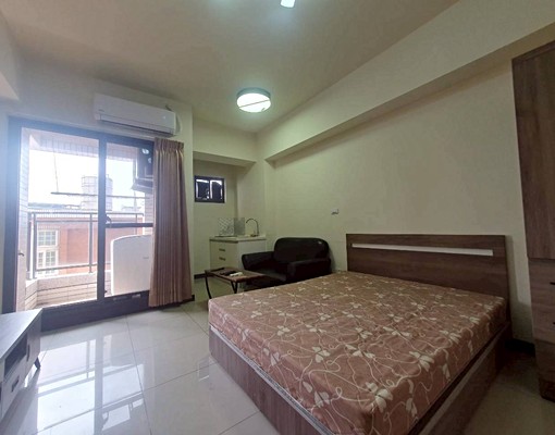 觀音電梯大套房+獨立陽台 - Image 1