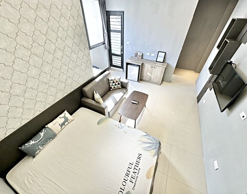 一中👑大空間👑陽台獨洗曬👑收納掀床👑可寵👑衛浴開窗 - Image 4