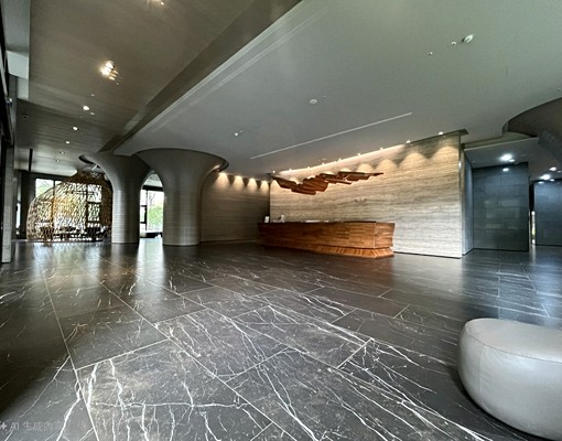 安興國小文藝豪宅社區全新三房附平車 - Image 1