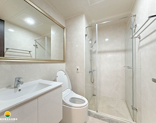 都會公園捷運優質3年屋2房+車位 - Image 7