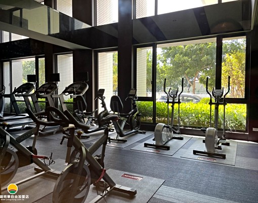 都會公園捷運優質3年屋2房+車位 - Image 12