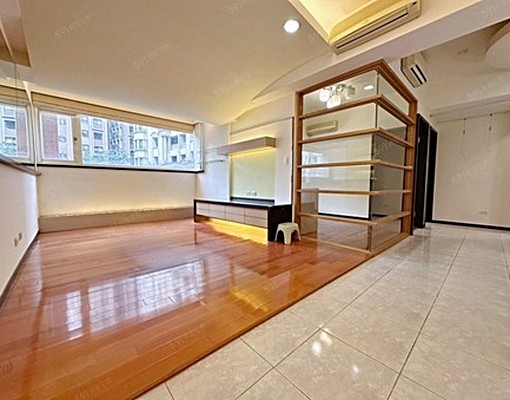 橘郡前區,近基隆長庚醫院,走路3分鐘,分離式冷氣 - Image 1