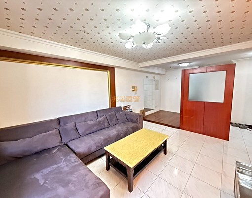 兆基社會住宅🏡電梯四房可租補看房加LINE - Image 1