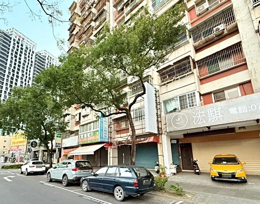 淳翎(租)亞灣民權林陰大道黃金1+2樓6米寬店面 - Image 12