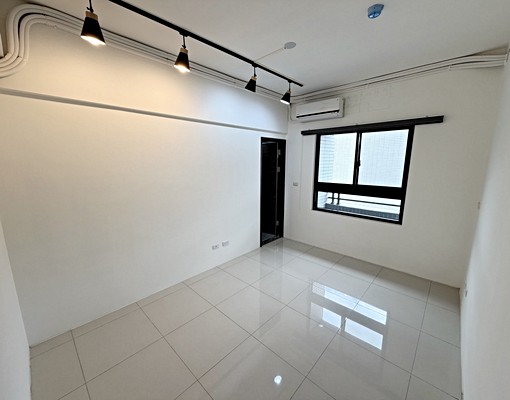 璞樹謙里⭐新光特區3房平車⭐可租補 - Image 9