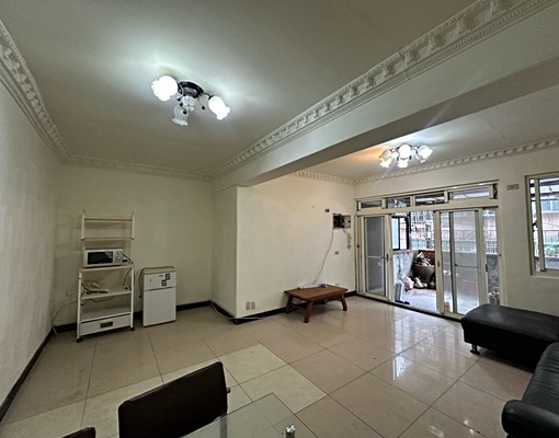 祥豐街市場旁二樓大露台@@請找德鳳 - Image 3