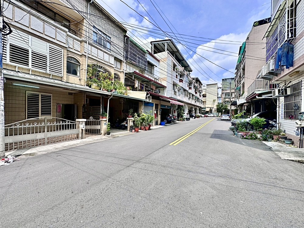 🍎朝陽大四房透天🌟雙車位🔥職業友善✅可租補空屋 - Image 1