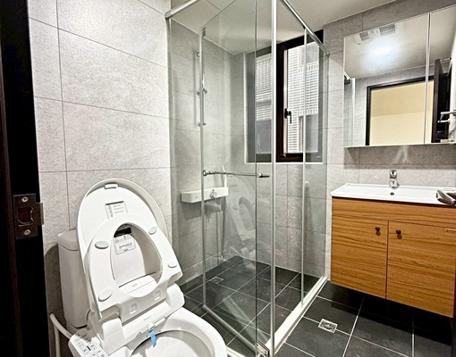 溫馨三房、格局方正、高樓層景觀優、採光通風良好~ - Image 11