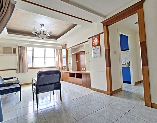 英明路.光華商圈.採光明亮3房.有昇降機械車位 - Image 4