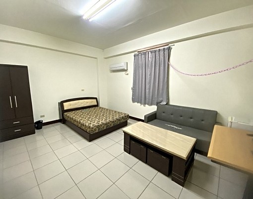 免仲介費@近中壢後站套房.附傢俱家電.洗衣機 - Image 2