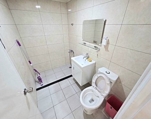 吱吱💖🦁超便宜大三房/台水台電🥇合租首選/大陽台獨洗曬 - Image 15