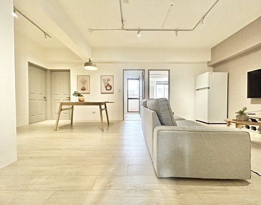 🌍稀有四房🌍黃金地段🌍走路青海家樂福🌍平車可租🌍 - Image 1