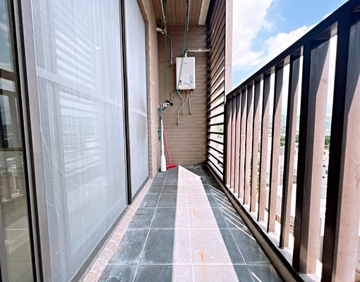 🔥軍功商圈❗️可貓｜可租補｜家具可談｜樓中樓四房尬車位 - Image 12