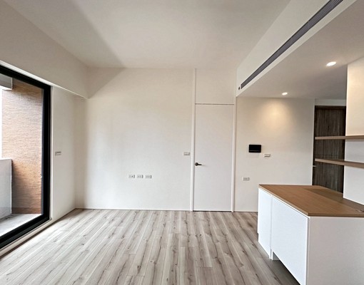 高鐵區兩房全新裝潢附汽車&機車位 - Image 2