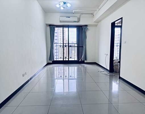 租屋補助-高陞2房車[王斐雅] - Image 1