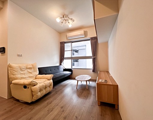 東橋社區水舞紀大兩房含車管 - Image 1