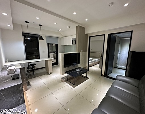 景新街👑電梯大樓👑優質地段👑南勢角捷運站 - Image 1