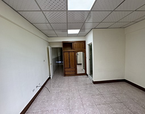 陽明國中登輝美景1+2樓店住|3房2廳3衛 - Image 9