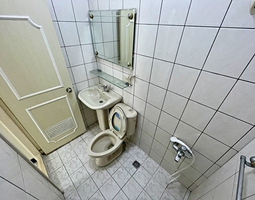 全新整理大空間🔥可貓可租補大三房傢俱電可補台水電一層一戶 - Image 14