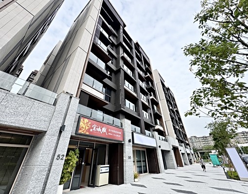 <店面>米妮專營🌈青埔🍓宜誠賦🍓大園高中大面寬金店面 - Image 1