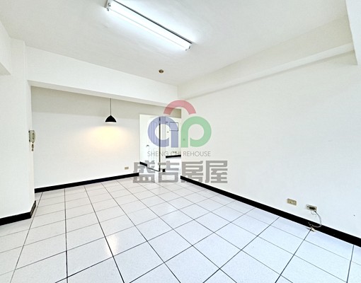 世貿東海,空屋大三房附機械車位 - Image 2