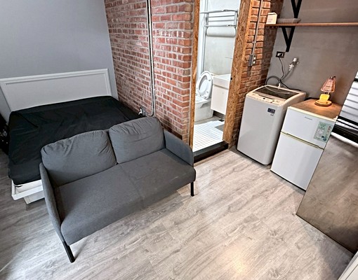 近比樣廣場【超值質感套房】@質感陽台@獨立洗衣機@採光佳 - Image 2