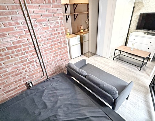 近比樣廣場【超值質感套房】@質感陽台@獨立洗衣機@採光佳 - Image 3