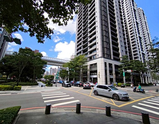 🌈頭前重劃區⭐️黃金店面1+2樓～優質客流 - Image 6