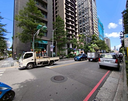 🌈頭前重劃區⭐️黃金店面1+2樓～優質客流 - Image 5