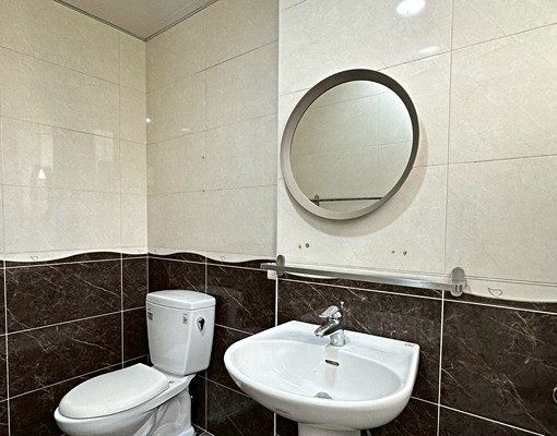 近長榮/台茂~優質電梯套房~可租補~台水電 - Image 5